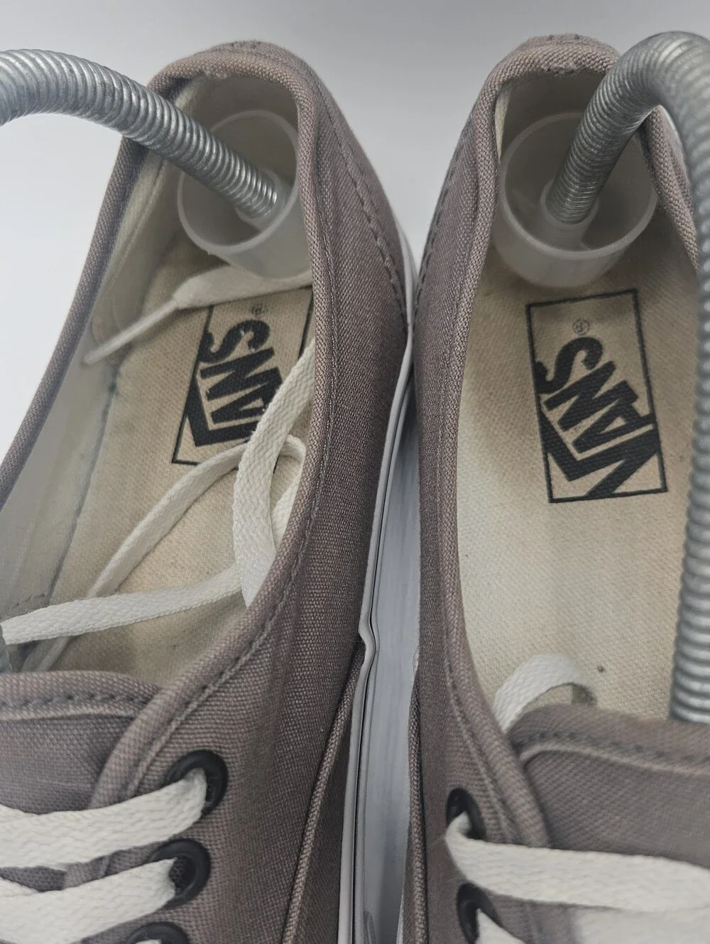 Vans Authentic Low Top Men's 8/ Wmn's 9.5 Taupe Bungee Cord